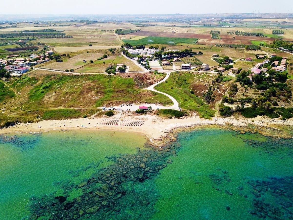 كابو ريزوتو Villaggio Spiagge Rosse المظهر الخارجي الصورة